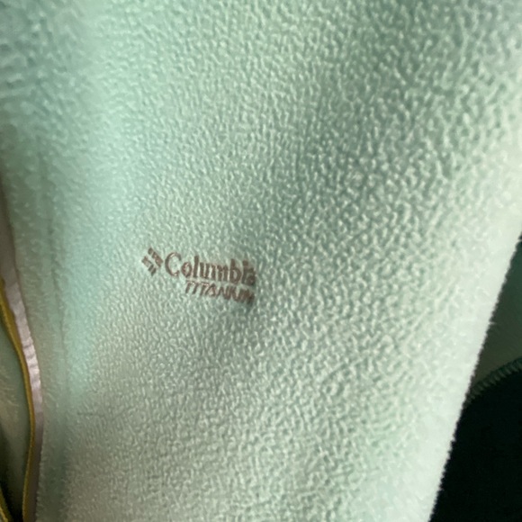 Columbia Titanium Reflective Heat Ski Half Zip Ski Fleece - Picture 7 of 9